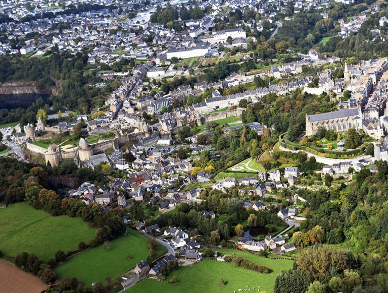 vue aerienne fougeres