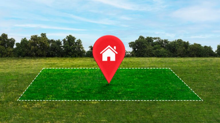 terrain enherbé avec une zone mise en valeur avec un pictogramme de maison